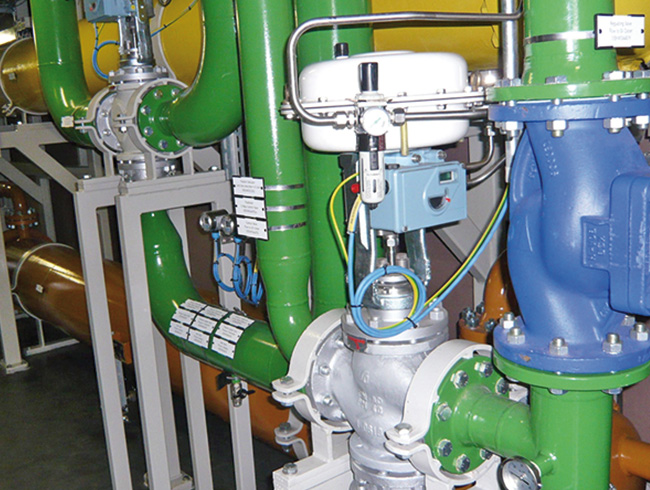 Natural gas compressor for gas turbine supply